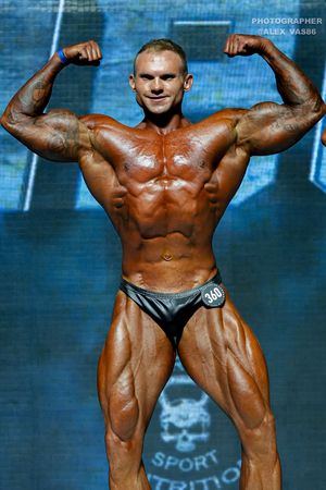 CLASSIC PHYSIQUE +178